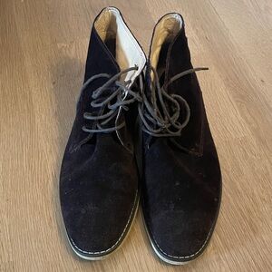 Robert Wayne Dark Suede Chukka Boots
